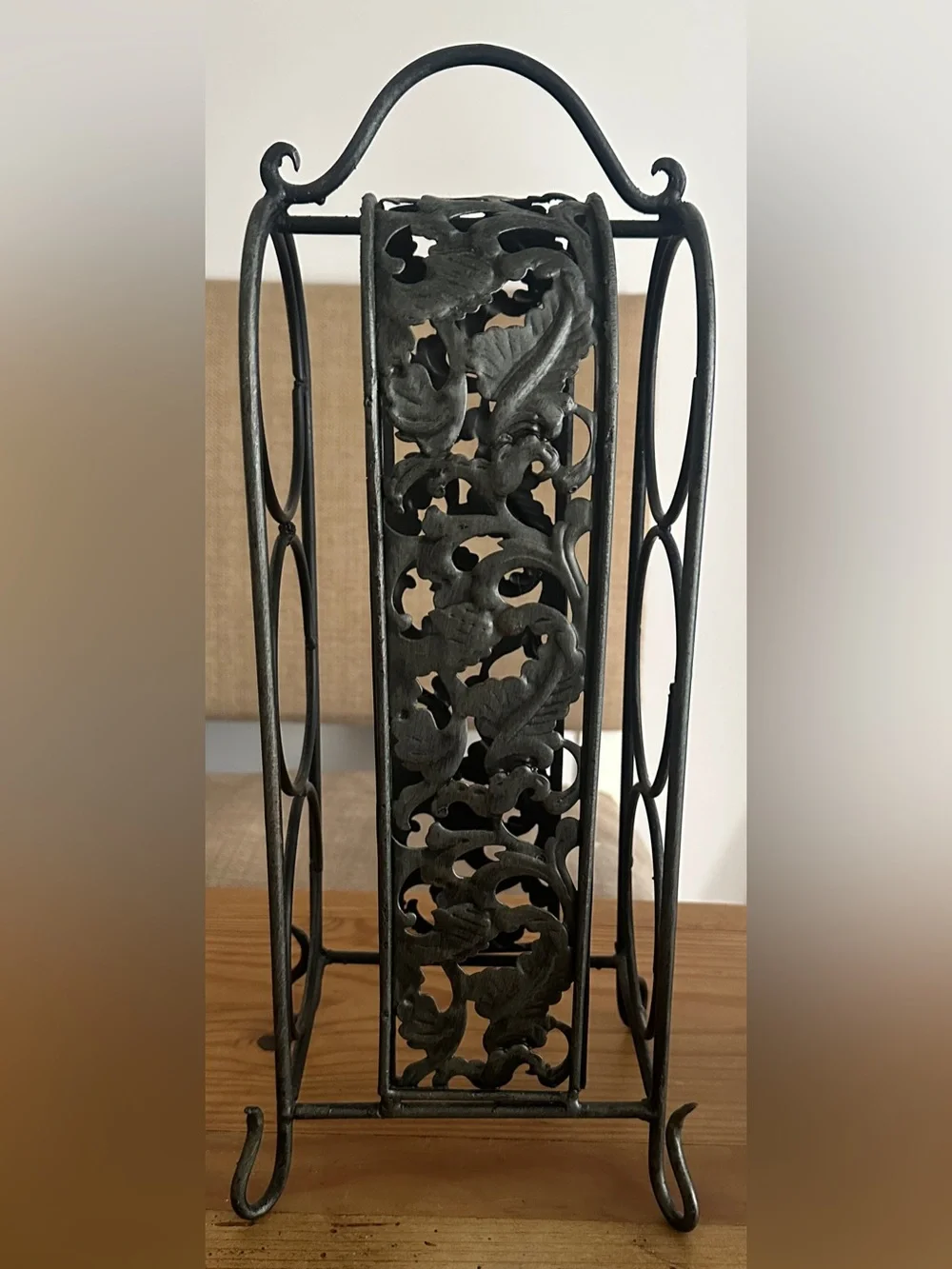 Decorative Wrought Iron 3 Bottle Wine Holder Distressed Black & Gray Pre-owned